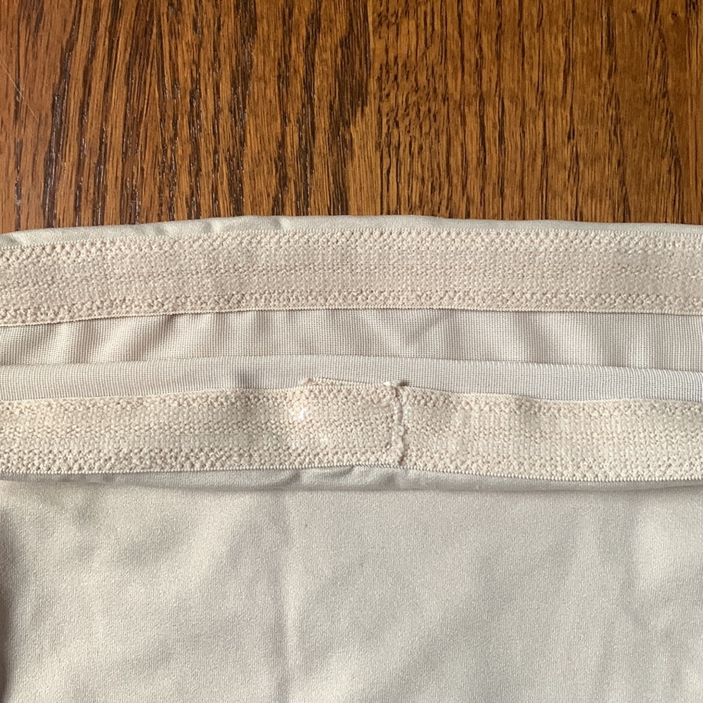 Spanks - Picture 2 of 3